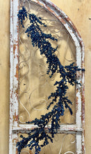 Load image into Gallery viewer, Berry Garland 58" Blue